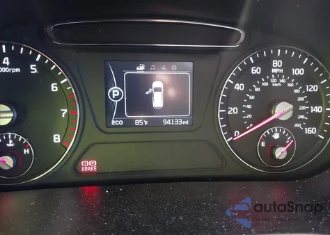 2018 Kia Sorento 2.4L Lx z USA, uszkodzony, nr VIN 5XYPG4A35JG378028